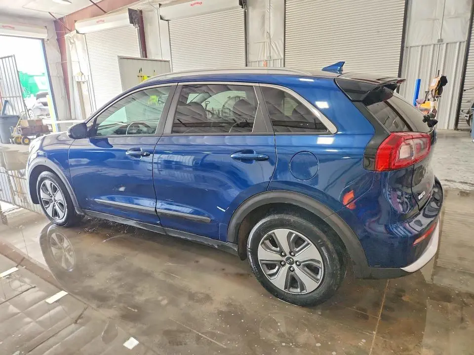 2017 KIA NIRO EX  