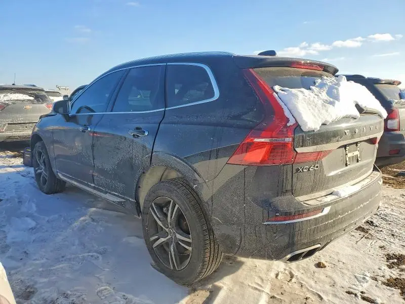 2018 VOLVO XC60 T6 R-DESIGN  