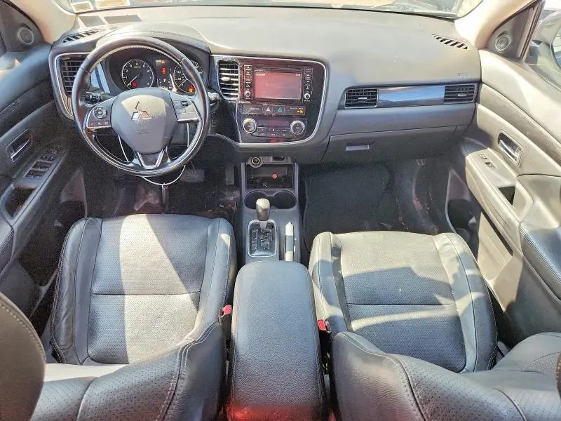 2016 MITSUBISHI OUTLANDER SE  