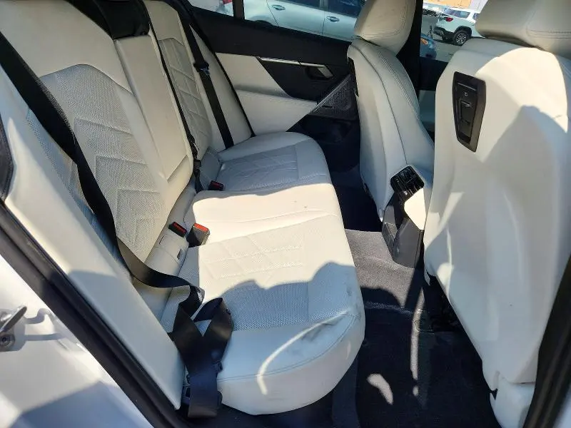 2024 BMW 540 XI  