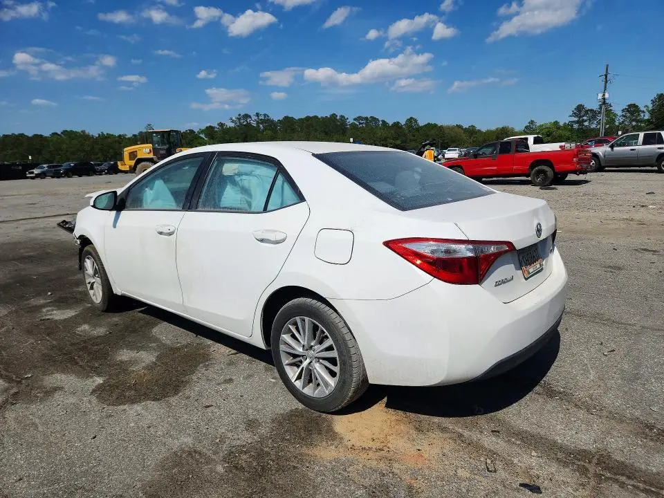 2015 TOYOTA COROLLA LE PLUS  