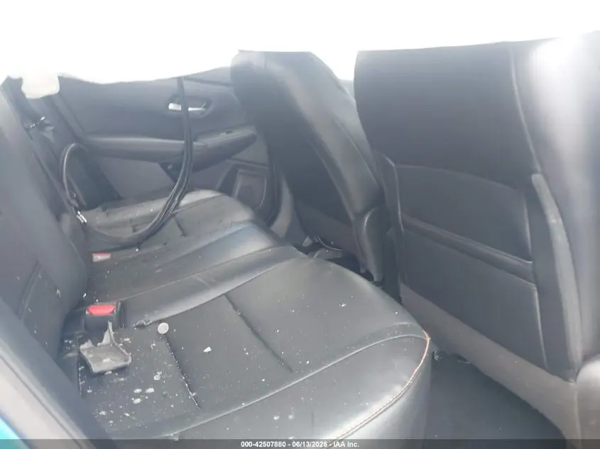 2022 NISSAN SENTRA SR XTRONIC CVT