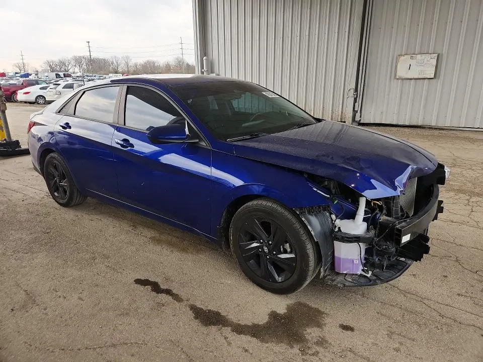 2022 HYUNDAI ELANTRA SEL  