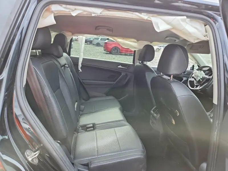 2020 VOLKSWAGEN TIGUAN SE  