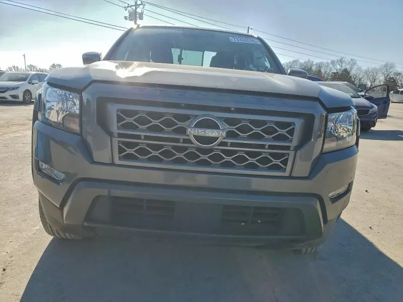 2024 NISSAN FRONTIER SV CREW CAB