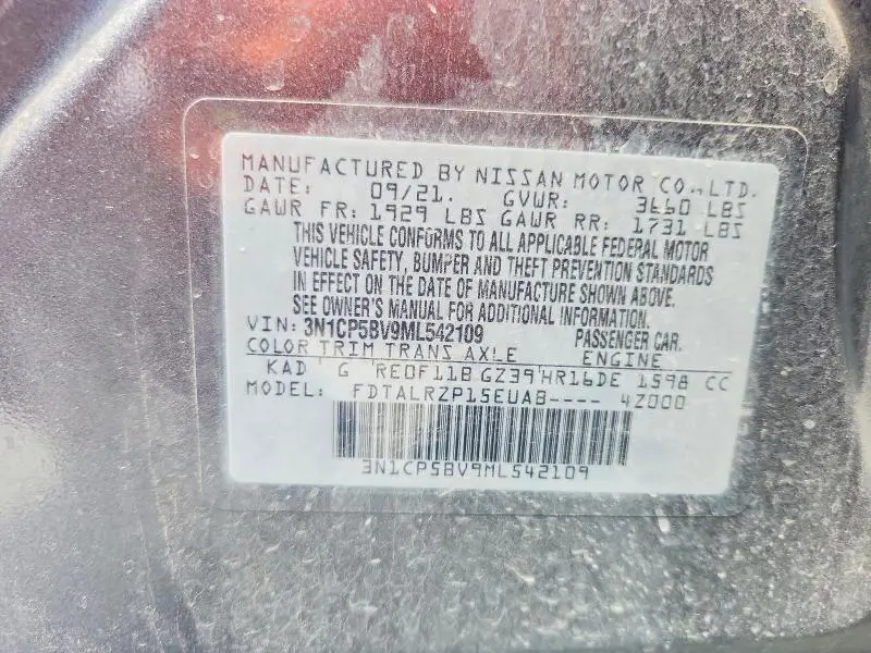 2021 NISSAN KICKS S  