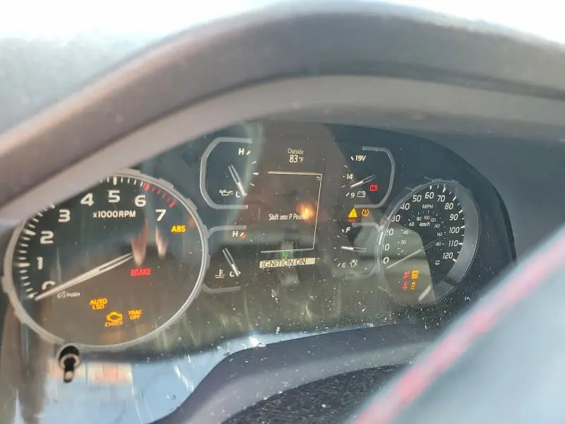 2021 TOYOTA TUNDRA CREWMAX SR5  