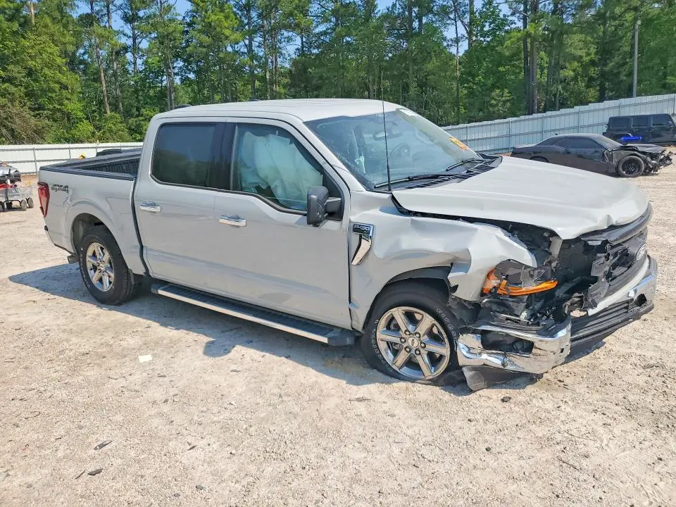 2024 FORD F150 XLT  