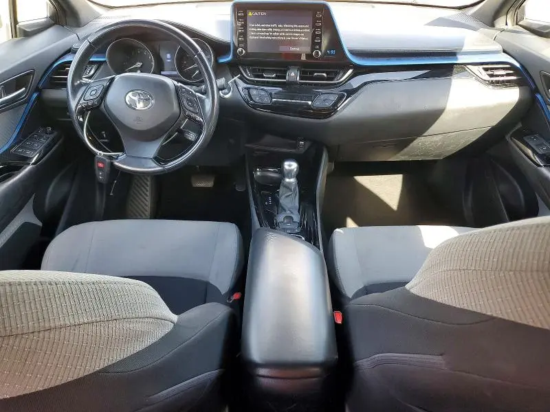 2019 TOYOTA C-HR XLE  