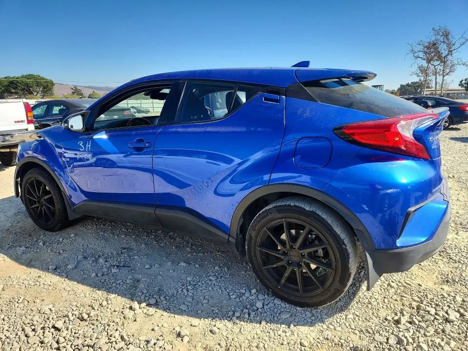 2018 TOYOTA C-HR XLE  