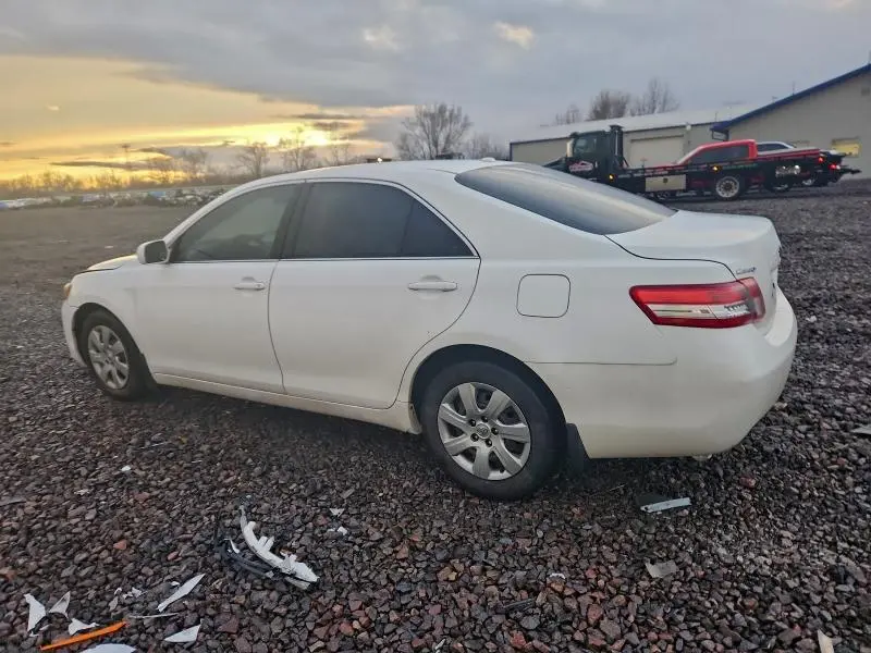 2011 TOYOTA CAMRY BASE  