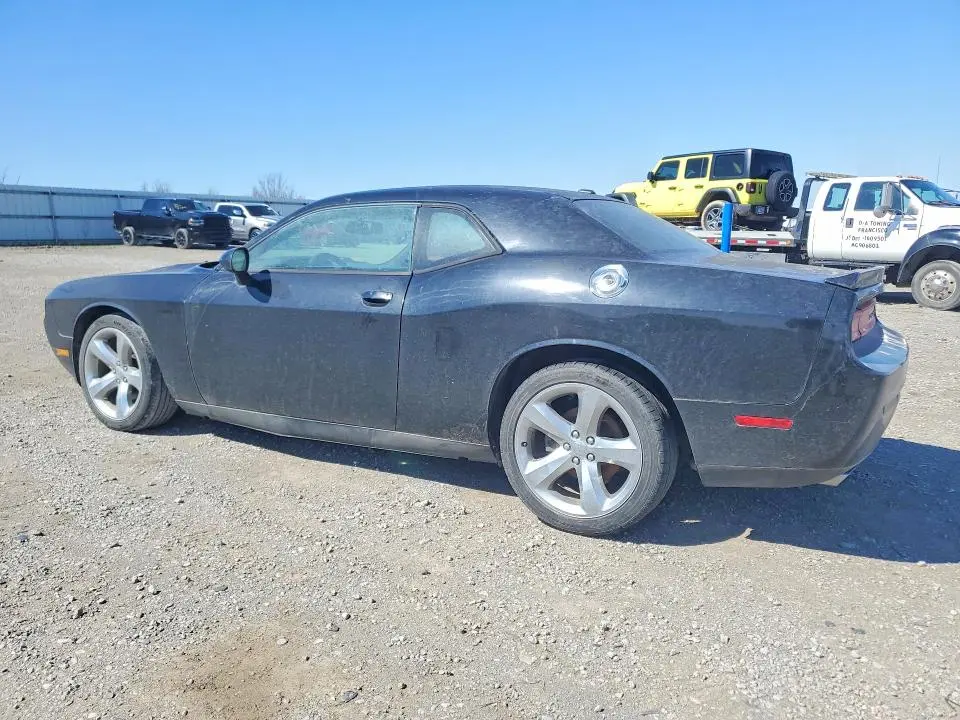 2013 DODGE CHALLENGER SXT  