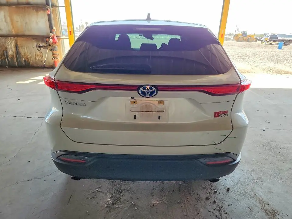 2024 TOYOTA VENZA LE  