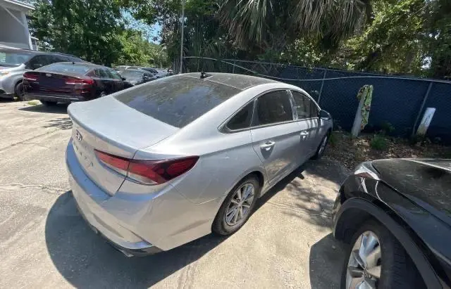 2018 HYUNDAI SONATA SE  
