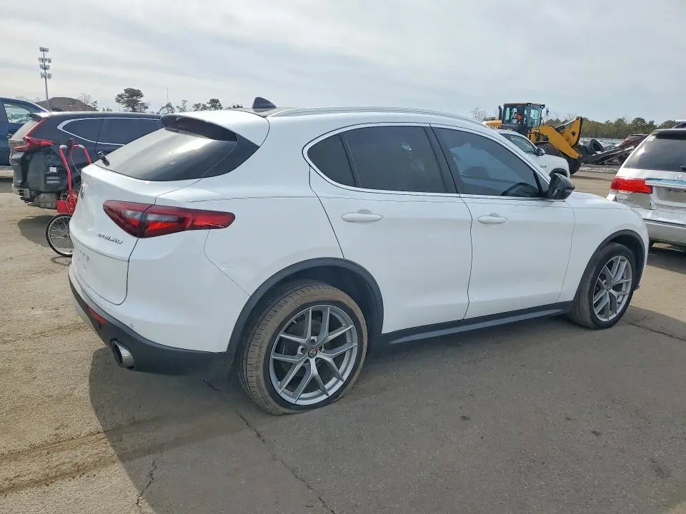 2018 ALFA ROMEO STELVIO TI LUXURY  
