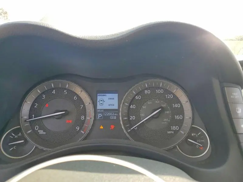 2015 INFINITI Q70L 3.7  