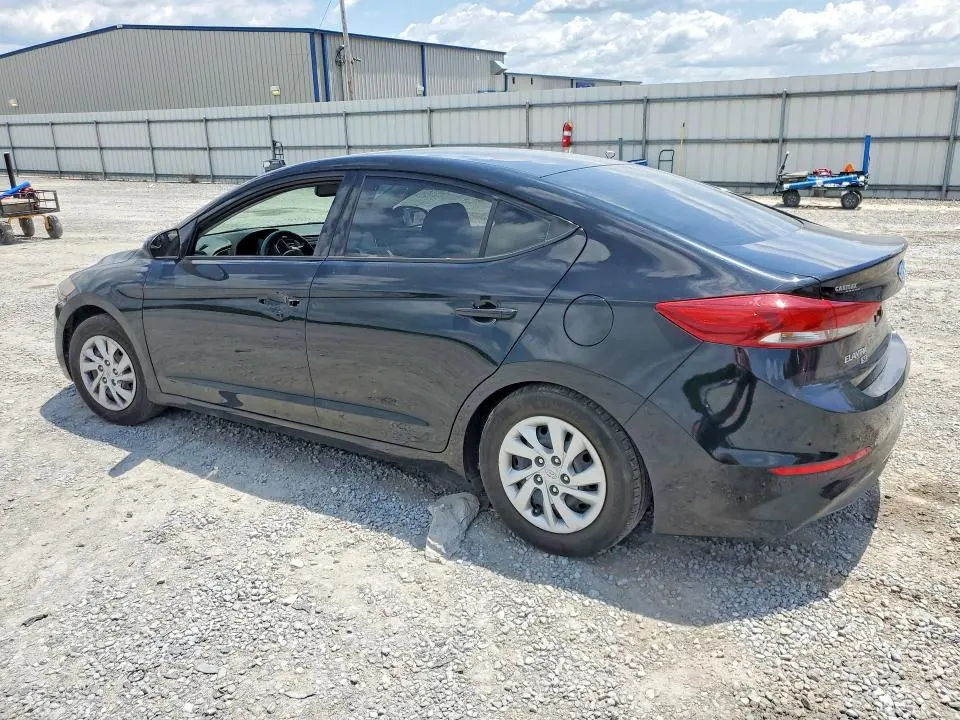 2018 HYUNDAI ELANTRA SE  