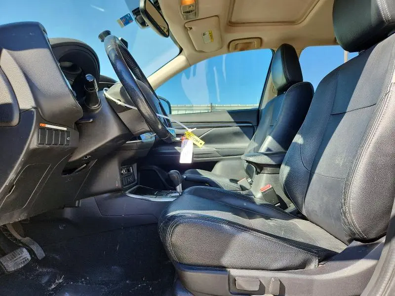 2018 MITSUBISHI OUTLANDER SE  