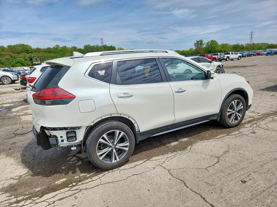 2020 NISSAN ROGUE SV  