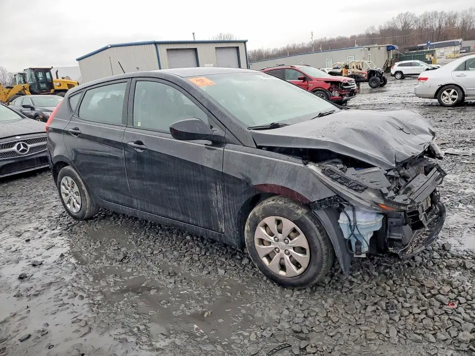 2017 HYUNDAI ACCENT SE  