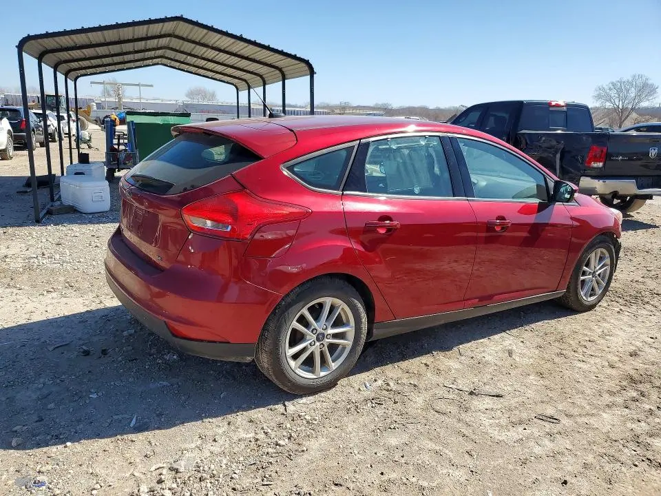 2017 FORD FOCUS SE  
