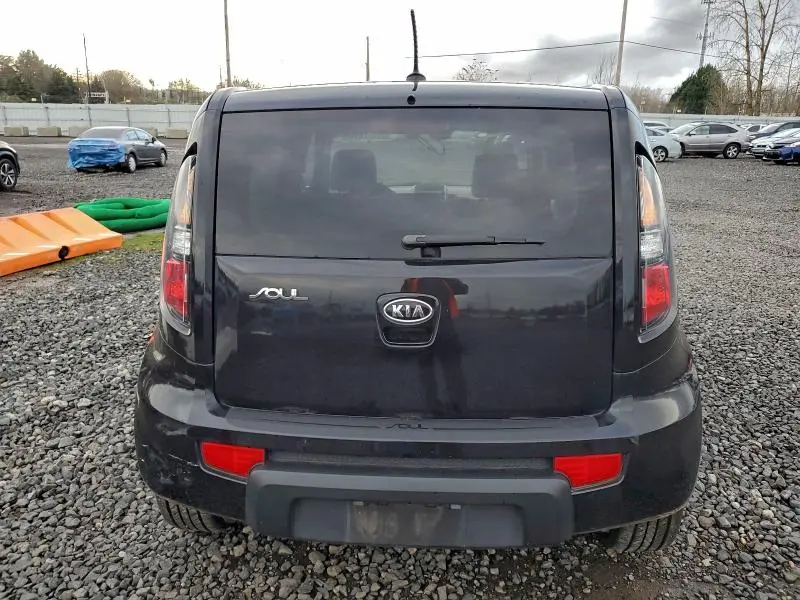 2010 KIA SOUL +  