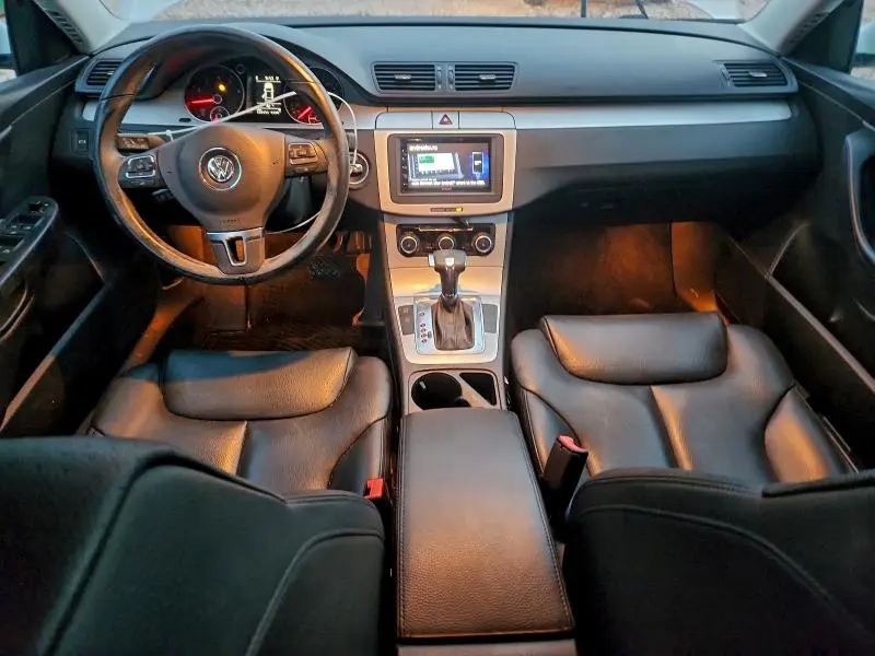 2010 VOLKSWAGEN PASSAT KOMFORT  