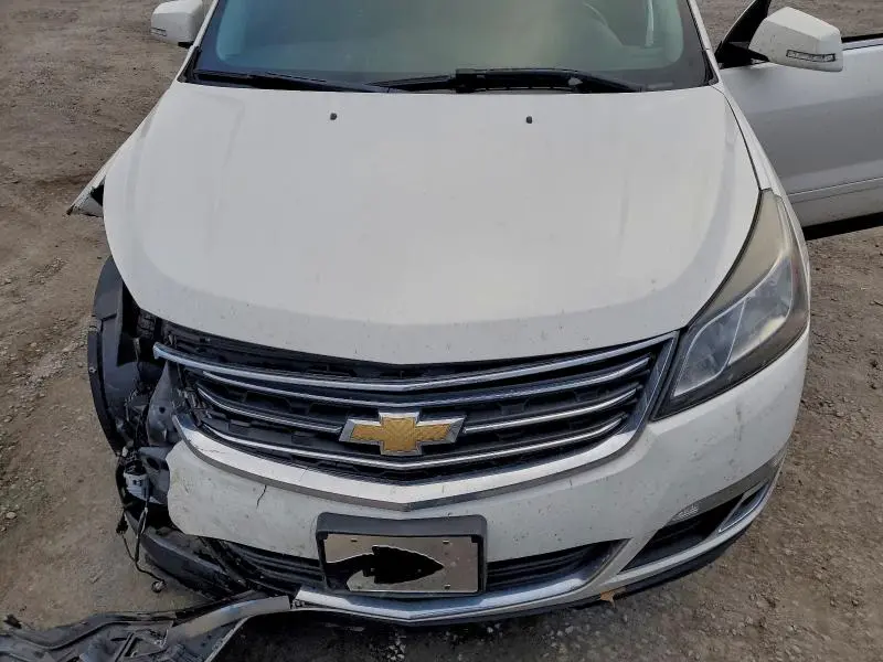 2015 CHEVROLET TRAVERSE LT  