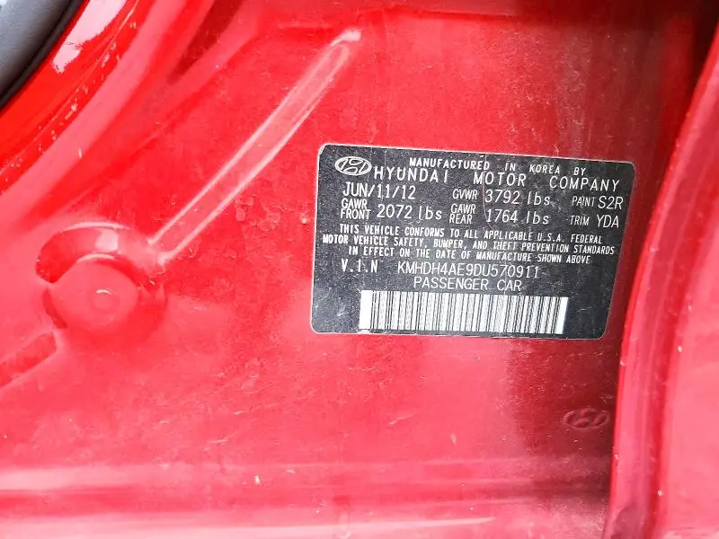 2013 HYUNDAI ELANTRA   