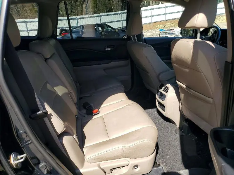 2016 HONDA PILOT TOURING  