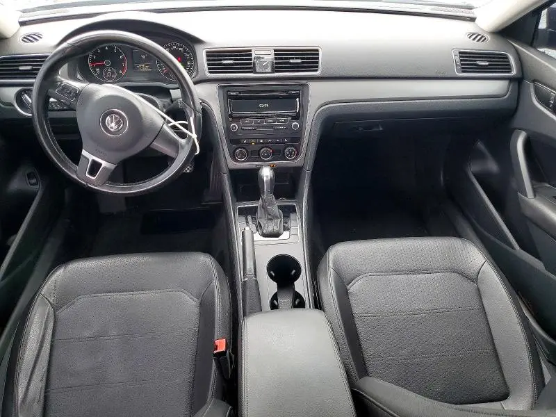 2015 VOLKSWAGEN PASSAT S  