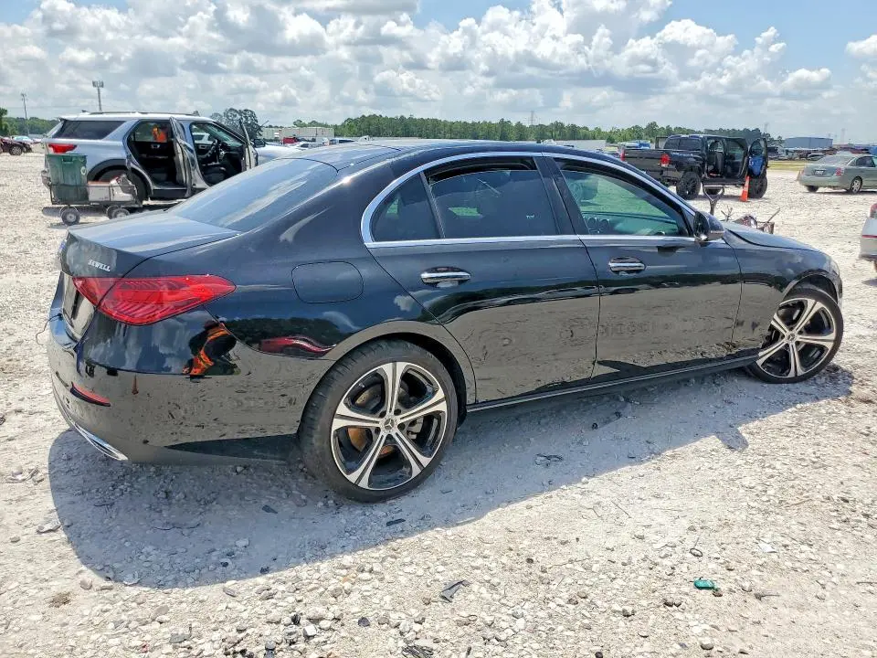 2025 MERCEDES-BENZ C 300  