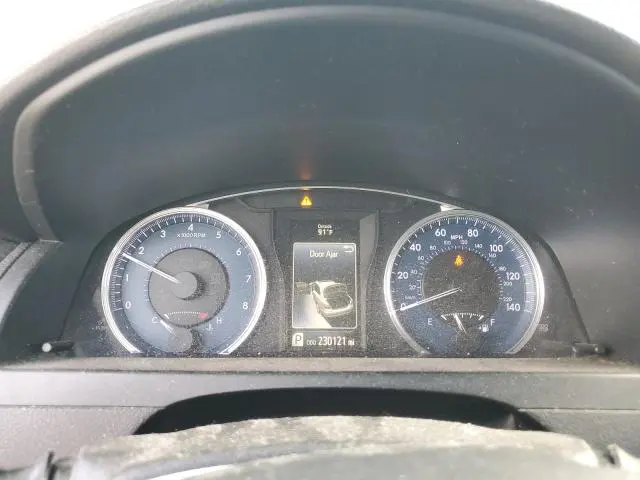 2016 TOYOTA CAMRY LE  