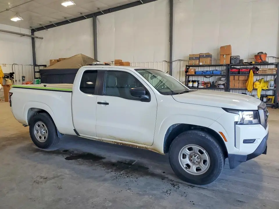 2024 NISSAN FRONTIER S  