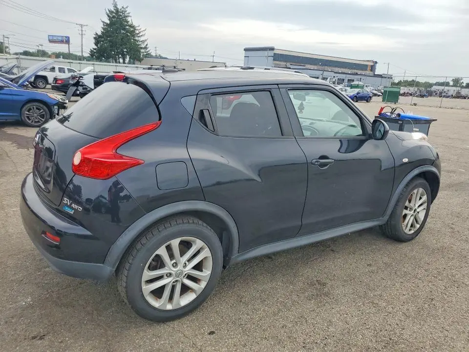 2013 NISSAN JUKE S  