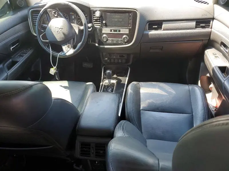 2019 MITSUBISHI OUTLANDER SE  
