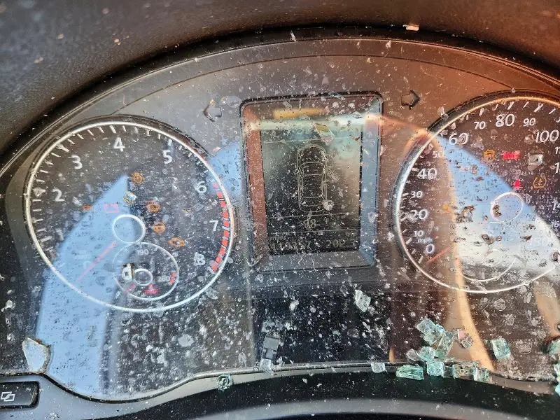 2010 VOLKSWAGEN EOS LUX  