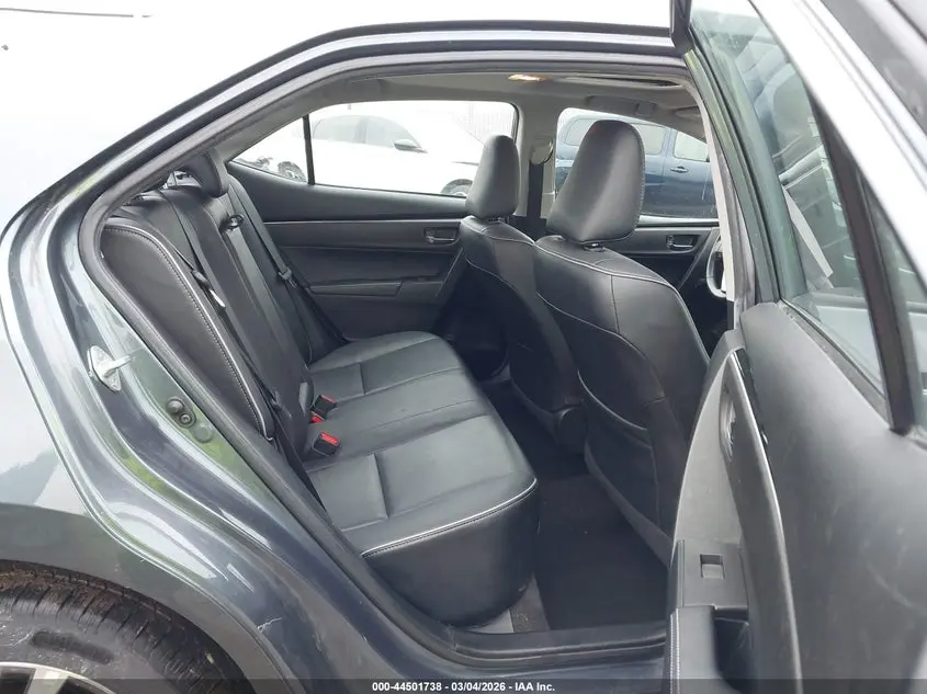 2019 TOYOTA COROLLA XLE