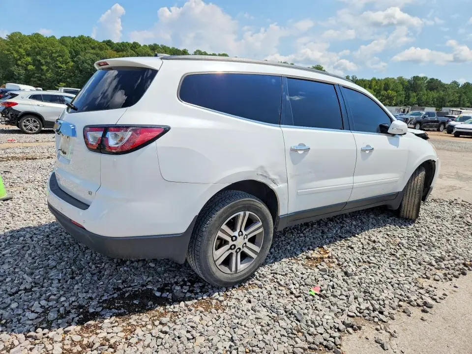 2017 CHEVROLET TRAVERSE LT  