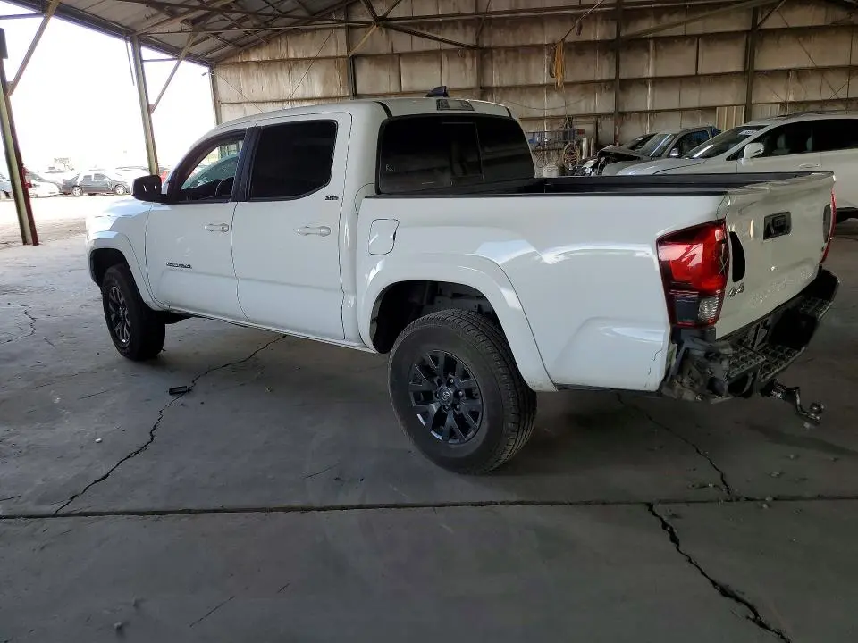 2022 TOYOTA TACOMA SR5 V6  