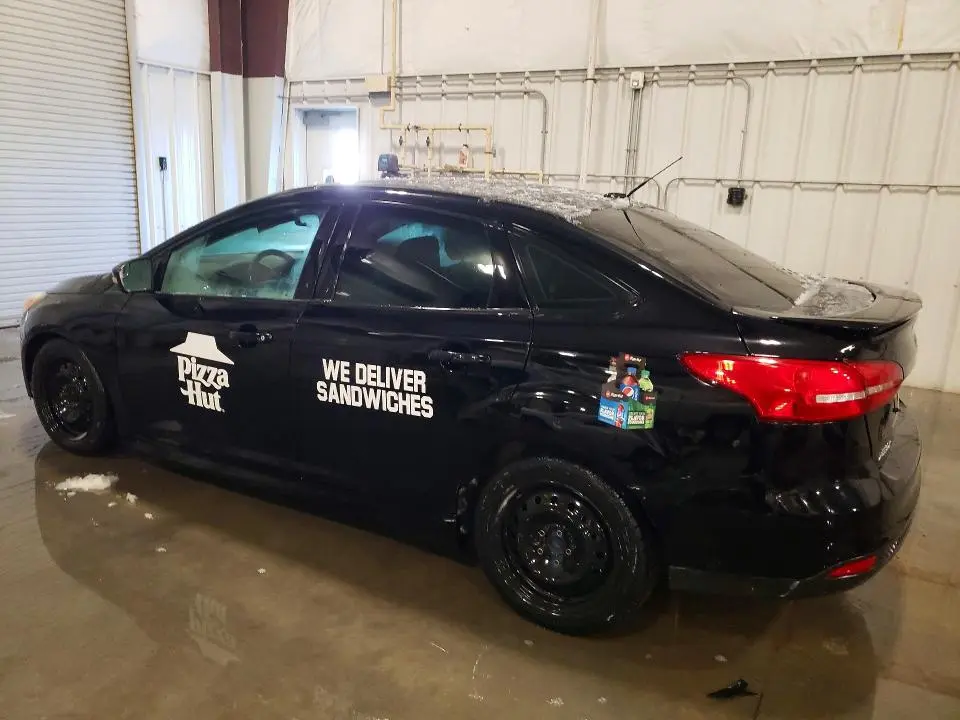 2016 FORD FOCUS SE  