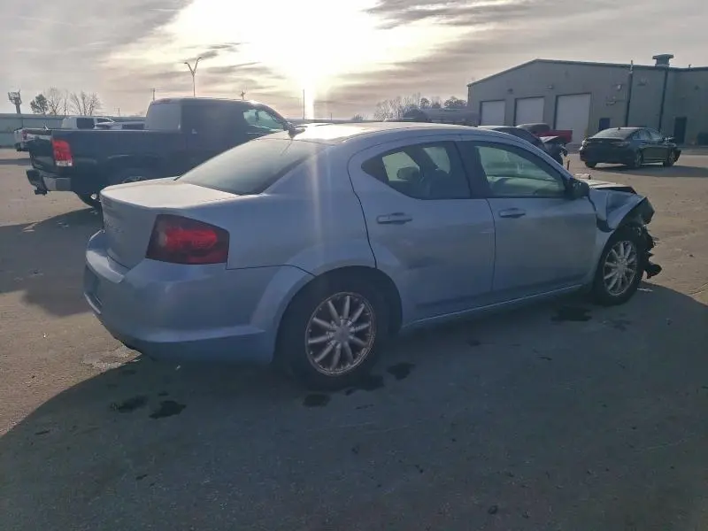2013 DODGE AVENGER SE  