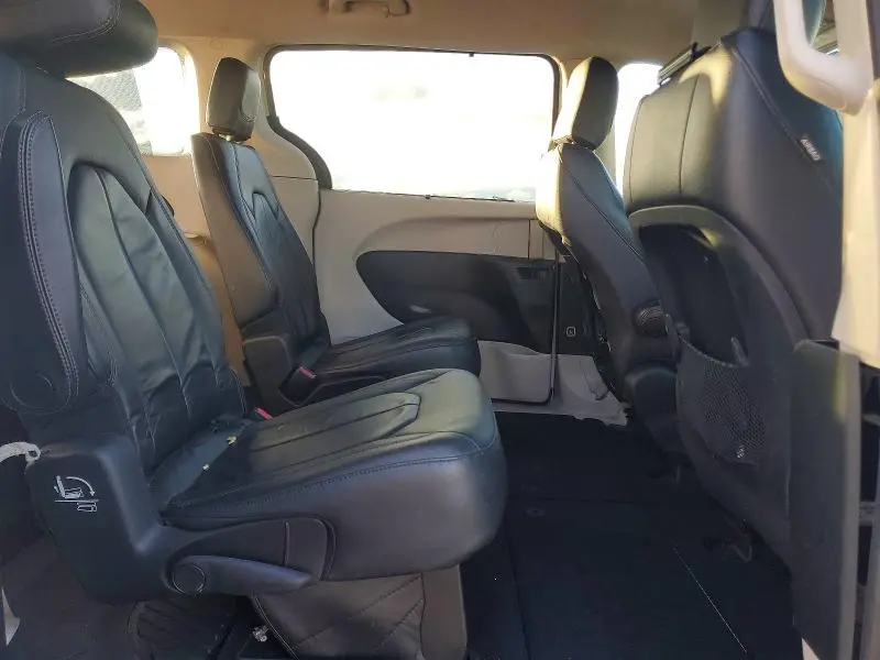 2017 CHRYSLER PACIFICA TOURING L  