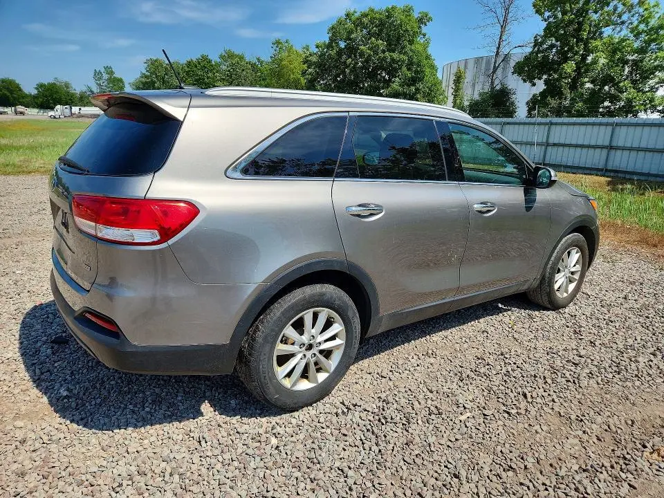 2016 KIA SORENTO LX  