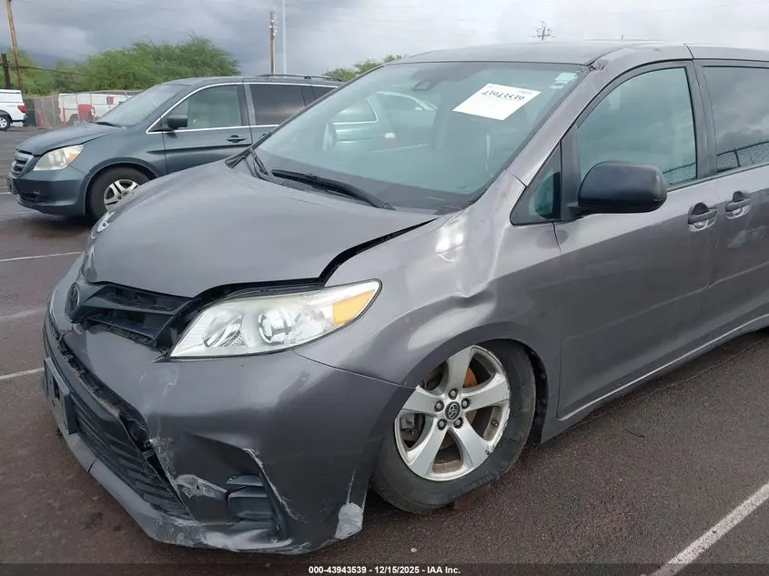 2020 TOYOTA SIENNA L