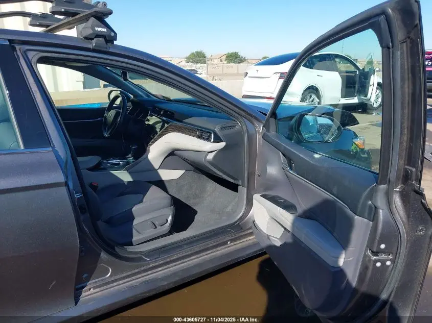 2018 TOYOTA CAMRY XLE V6