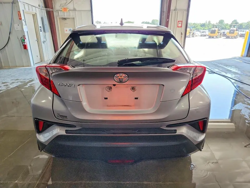 2018 TOYOTA C-HR XLE PREMIUM  