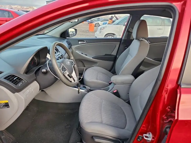 2012 HYUNDAI ACCENT GLS  