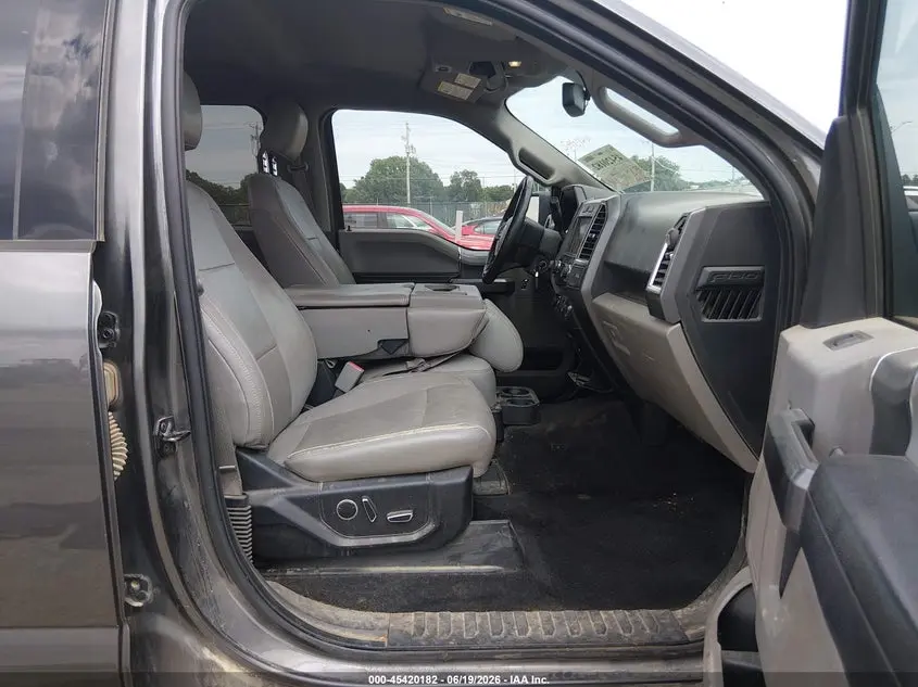 2015 FORD F-150 XLT