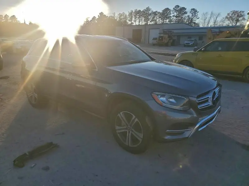 2018 MERCEDES-BENZ GLC 300  
